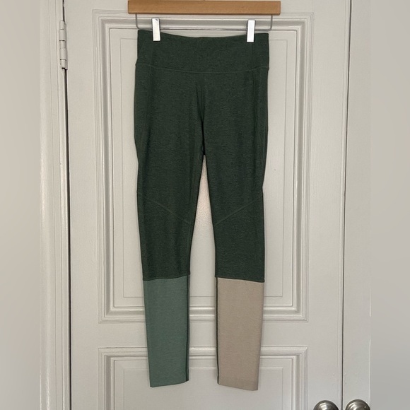2 PAIR Lot Outdoor Voices 7/8 Dipped Leggings Small Gray Blue & Green Activewear - Picture 2 of 12